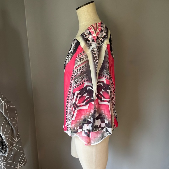 AGB Blouse Tribal Geometric Pattern Petal Pink Elastic Hem Flowy Blouse Size M - Picture 3 of 9